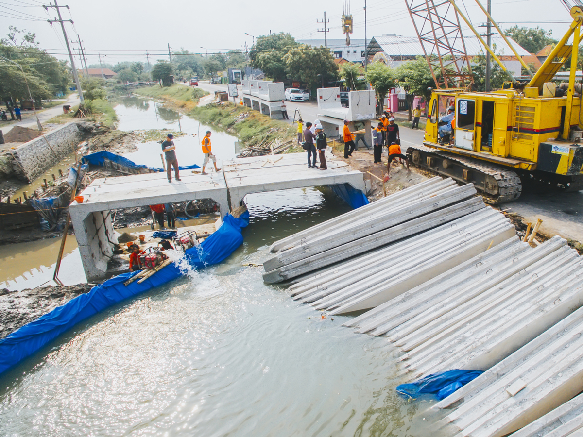 JEMBATAN KLOPOSEPULUH SIDOARJO