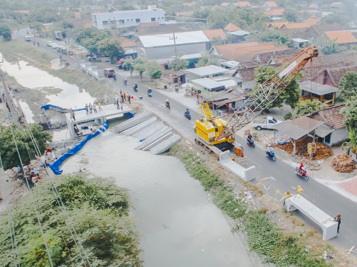 JEMBATAN KLOPOSEPULUH SIDOARJO