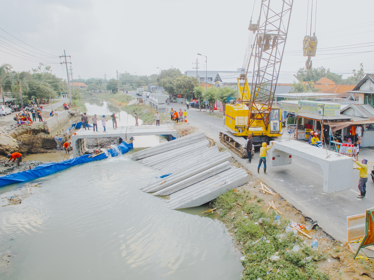 JEMBATAN KLOPOSEPULUH SIDOARJO