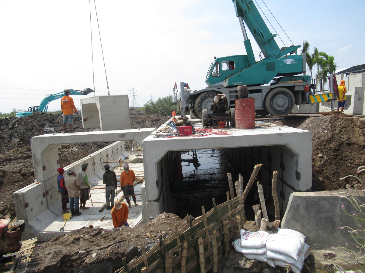 Jembatan Pergudangan Romokalisari - surabaya