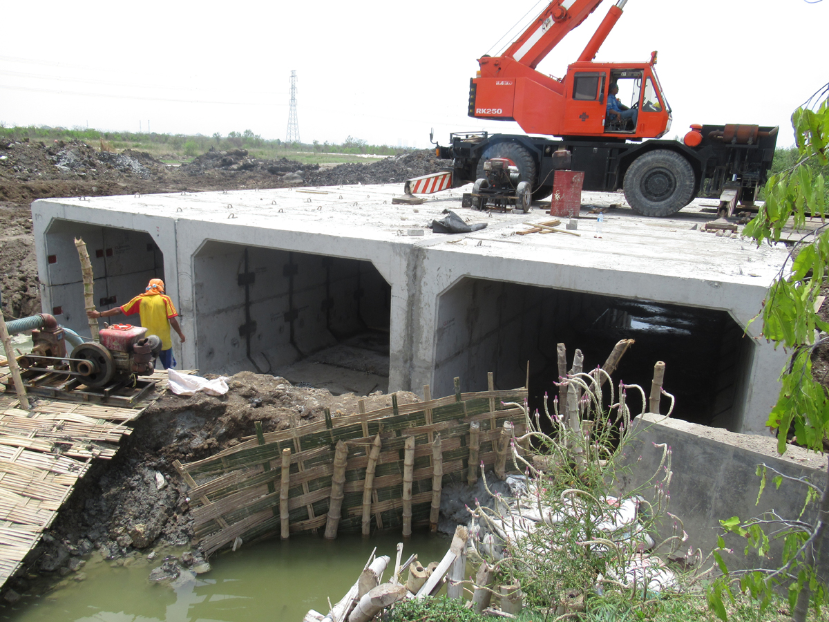 Jembatan Pergudangan Romokalisari - surabaya