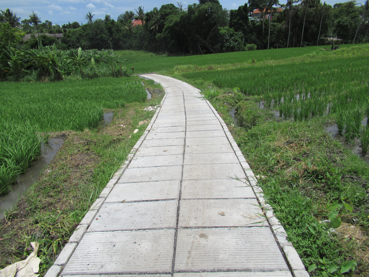 PENINGKATAN JALAN USAHA TANI (JUT) MUNGGU - BALI
