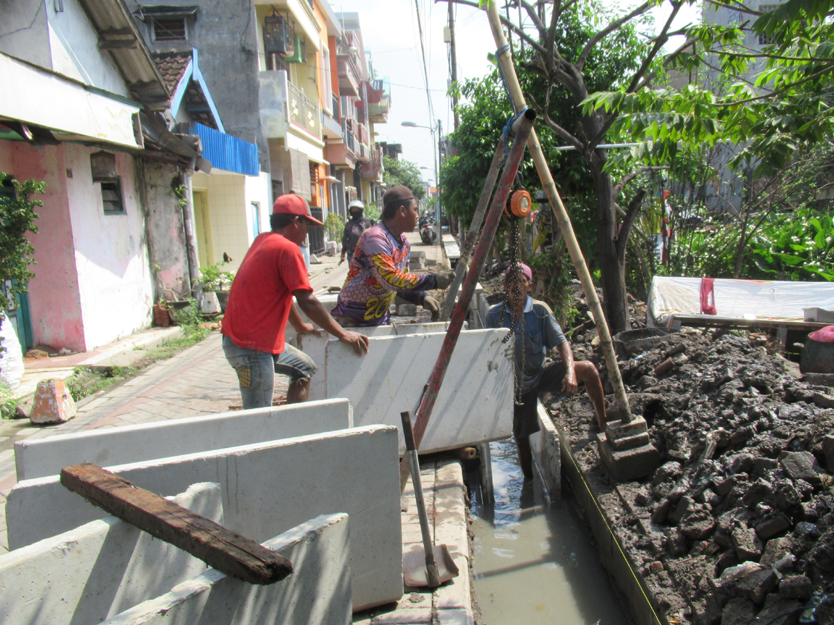 Saluran Warga Jl. Dukuh Setro Surabaya