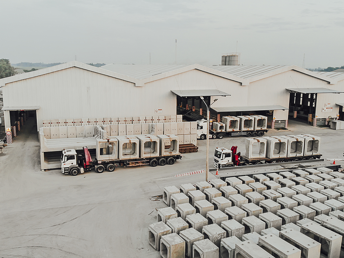 Tangguh LNG Expansion Tree Harvesting & Site Preparation Papua (Franco Maspion Port - Gresik)