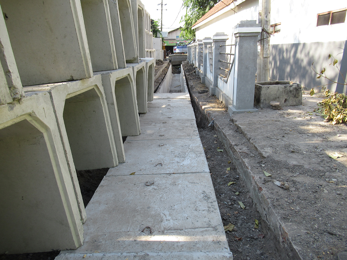 Jalan Balongpanggang Gresik