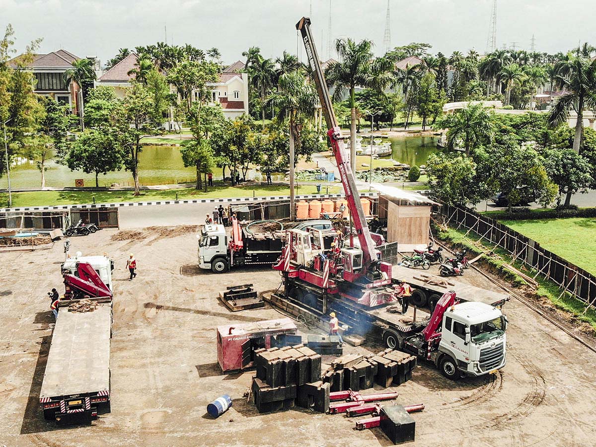 MOB & Pile Pakuwon Indah