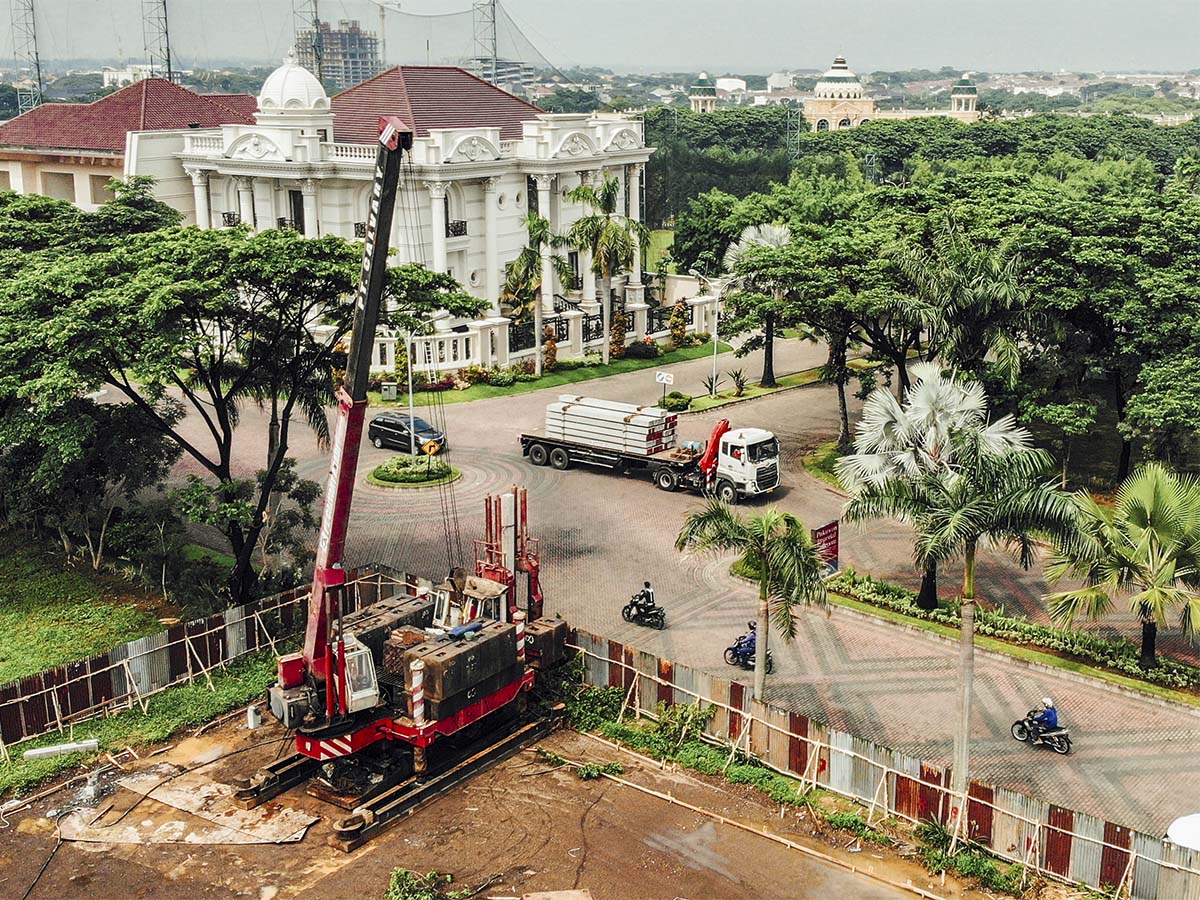 MOB & Pile Pakuwon Indah