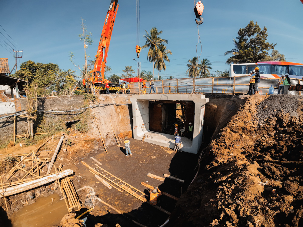 DOUBLE U-BOX 6 METERS LUMAJANG