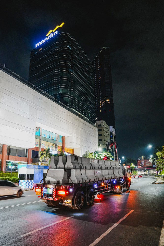 BARRIER SURABAYA
