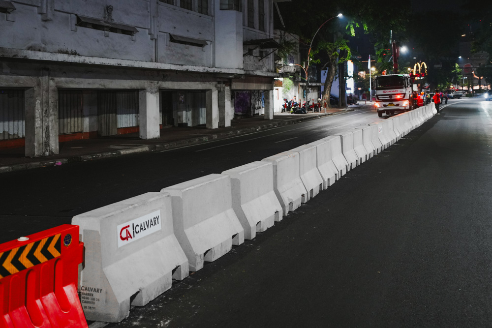BARRIER SURABAYA