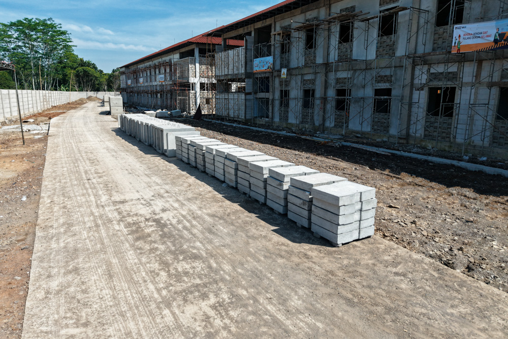 U-DITCH & COVER SEKOLAH RAKYAT INDONESIA