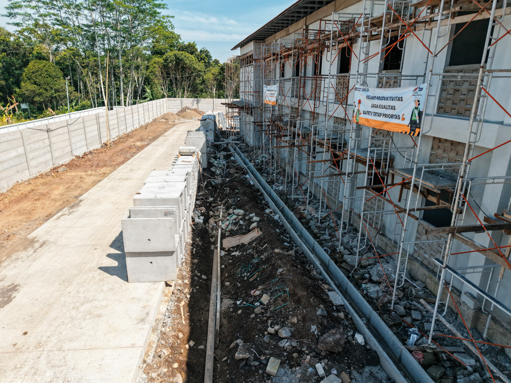 U-DITCH & COVER SEKOLAH RAKYAT INDONESIA