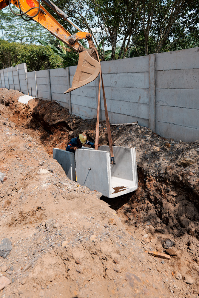 U-DITCH & COVER SEKOLAH RAKYAT INDONESIA