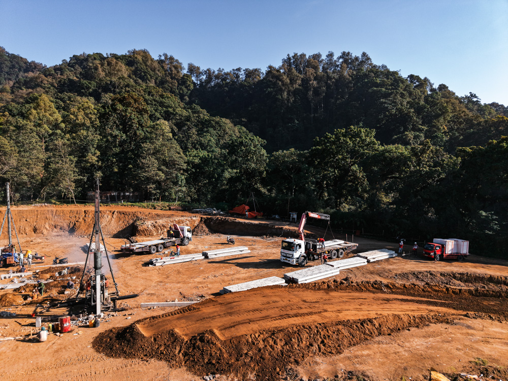 PILE 6 METERS BATU