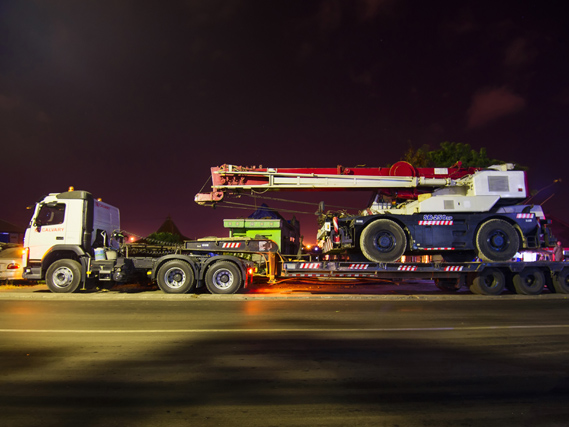 Mob Demob Big Crane