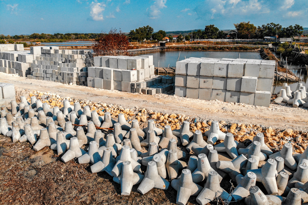 BLOCK BETON & TETRAPOD BANGKALAN